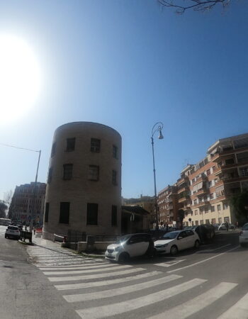 Edificio delle Poste di Piazza Bologna