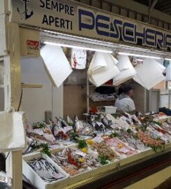 Mercato in Piazza dei Vespri Siciliani
